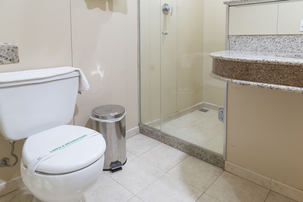 Standard Double Room - Photo 4