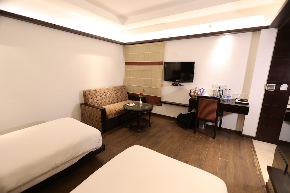 Premier Twin Room, 1 Bedroom - Photo 1