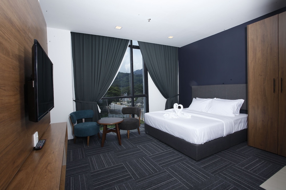 Executive Room - Photo 8