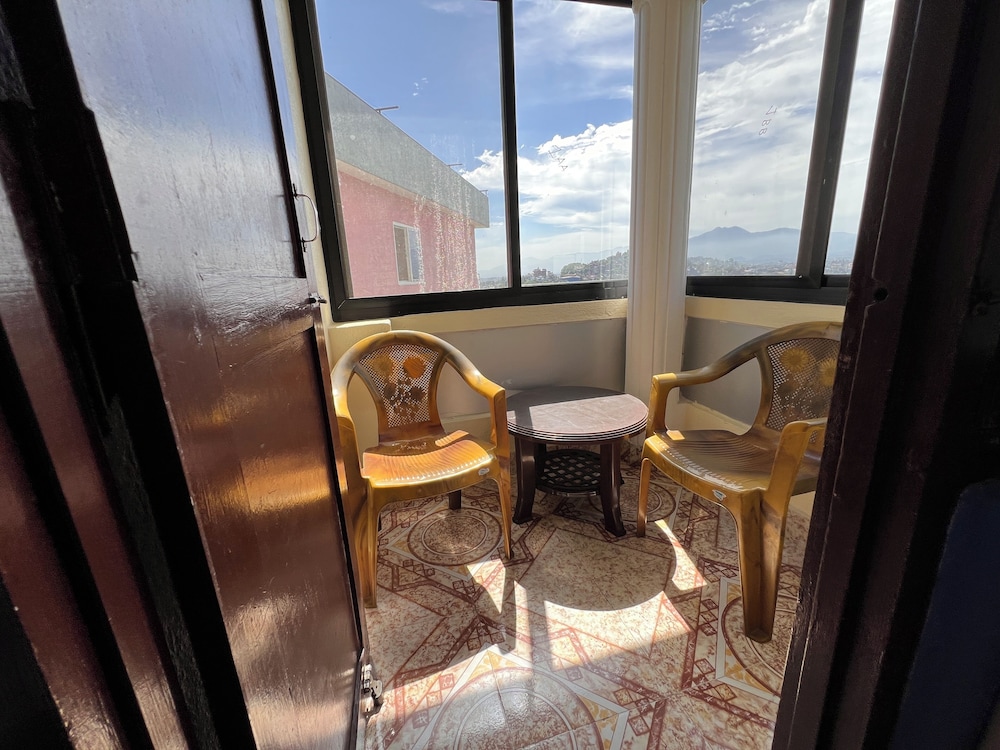 Double or Twin Room, Balcony, City View photo 2
