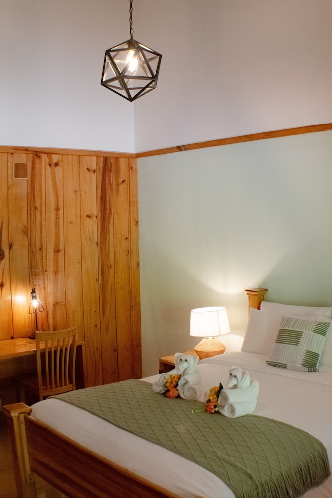 Double Room 1 Queen Bed photo 3