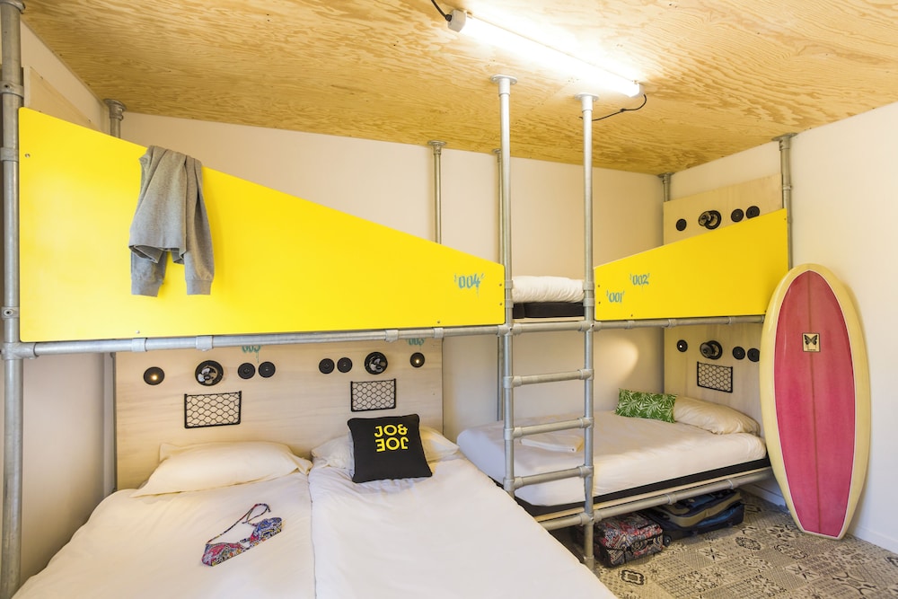 Private Bedroom for 5 people with shared bathroom photo 1