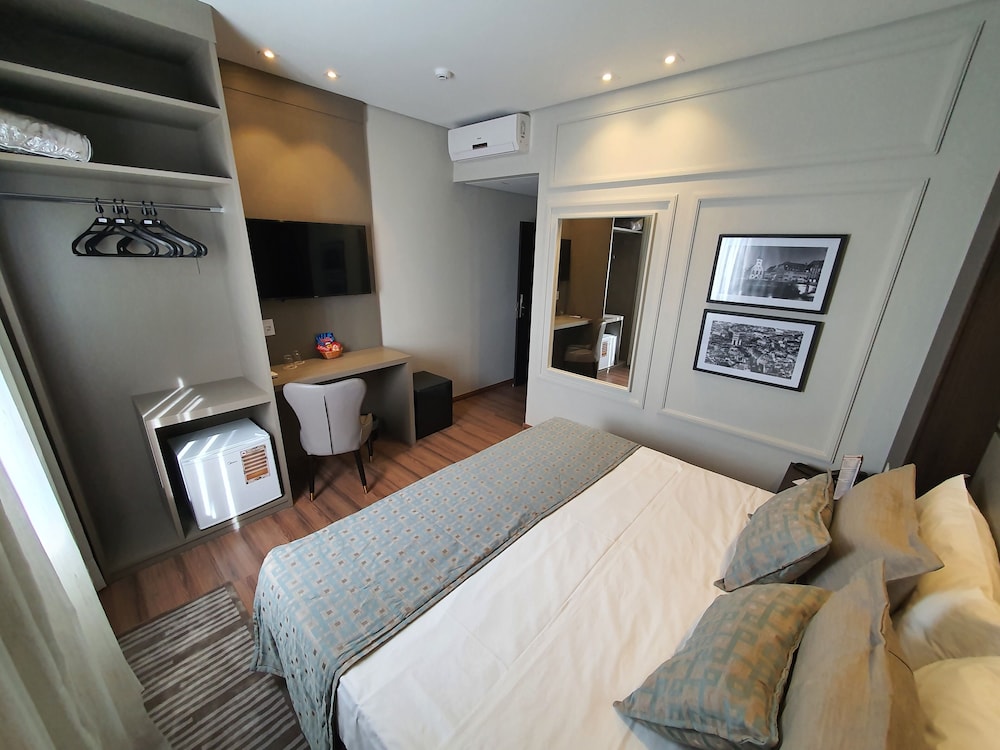 Design Room - Photo 3