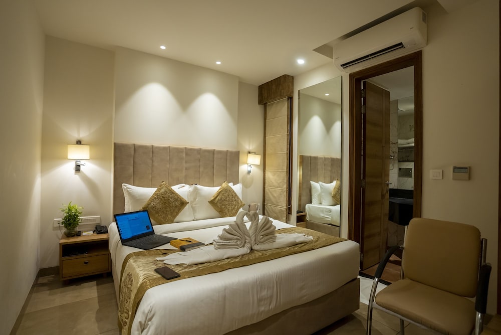 Deluxe Room - Photo 2