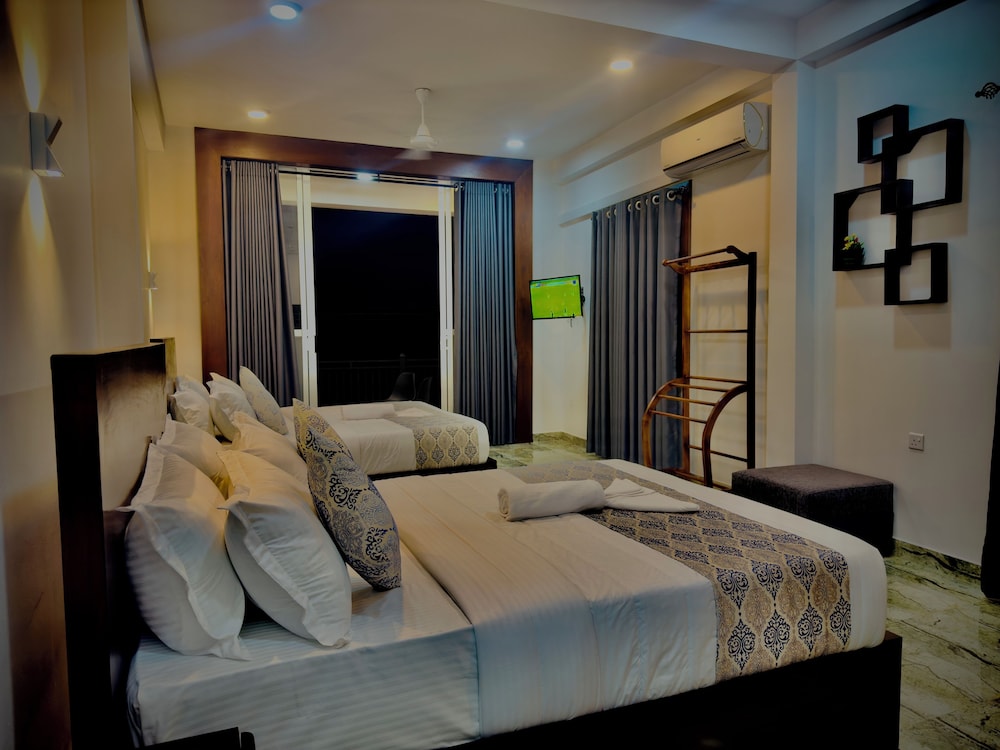 Family Suite, Balcony photo 3