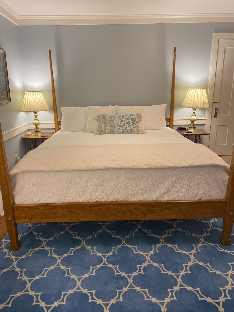 Room, 1 King Bed, Garden View (Navigator’s Quarters) photo 2