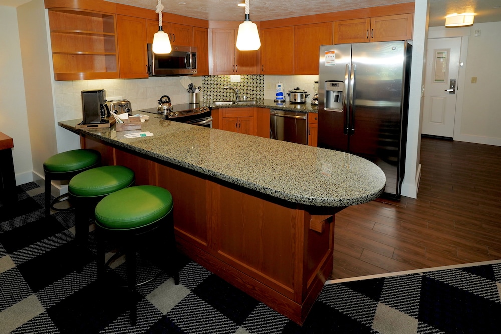 Villa (Larger), 1 Bedroom, 2 Bathrooms, Kitchen, photo 6