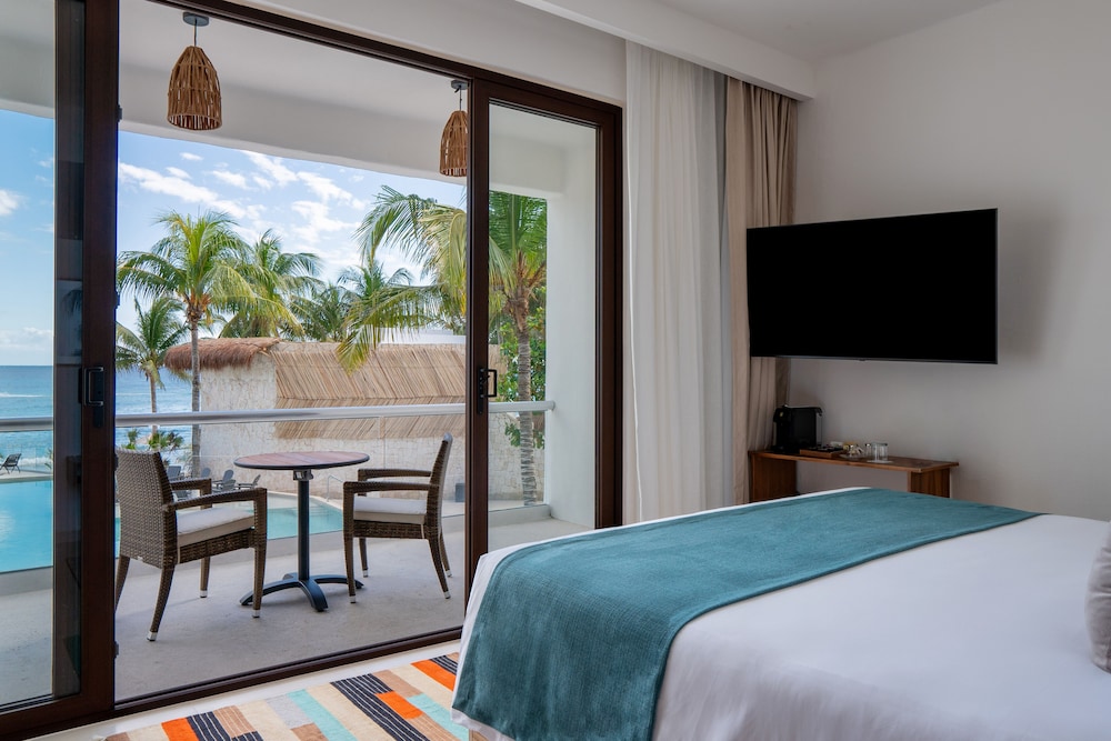 Oceanview Room - Photo 7