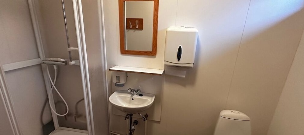 Basic Double or Twin Room photo 2