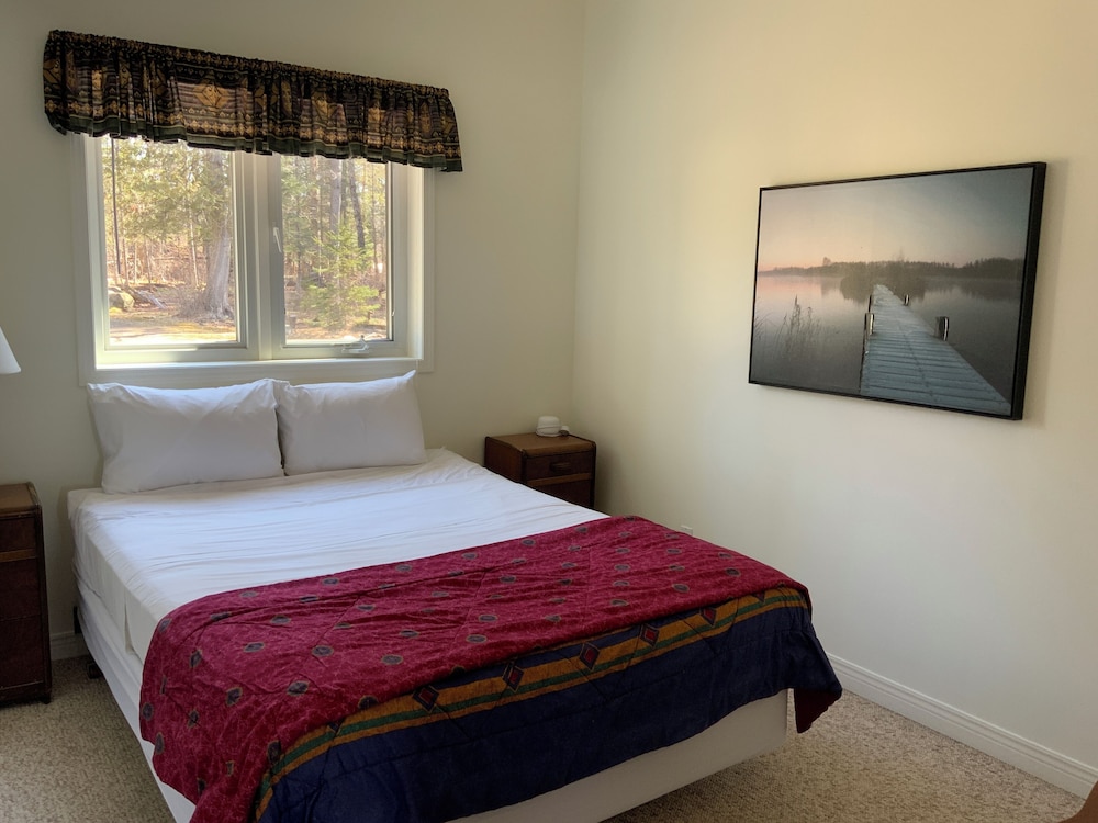 Standard Cottage, 3 Bedrooms, Lake View (Dryden Cottage #40), photo 6
