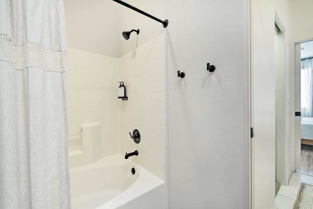 Apartment (2 Bedrooms) photo 2