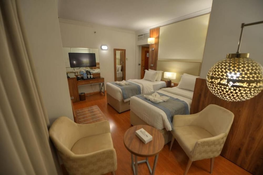 Standard Triple Room - Photo 11