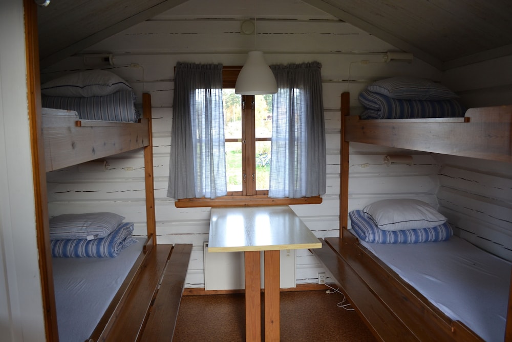 Basic Cabin (Camping) photo 2