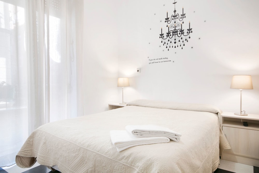 Triple Room, Shared Bathroom