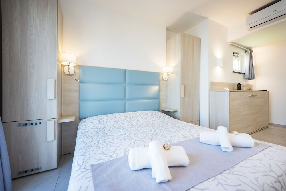 Superior Room, Sea View (Tramontana) photo 2