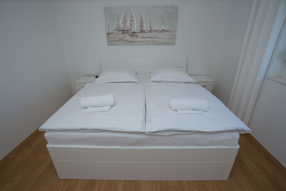 Apartment (Rumin)