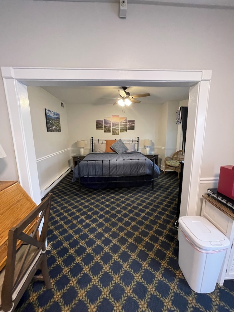 Deluxe Suite photo 1