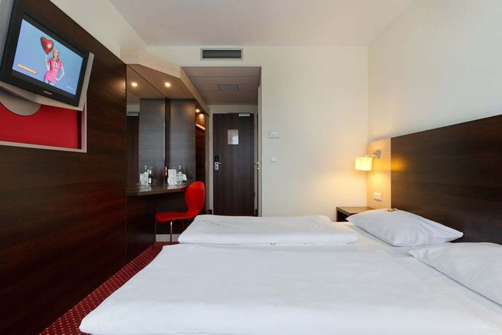 Superior Double Or Twin Room photo 2