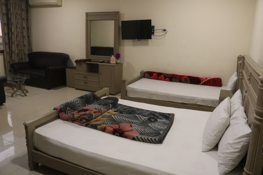 Triple Room photo 2
