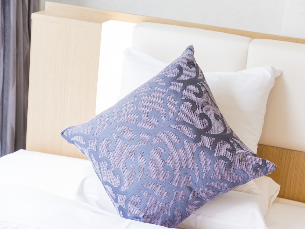 Run of House, Non-Smoking (Room Type Selected at Check-In), Eco Plan - No Cleaning Service