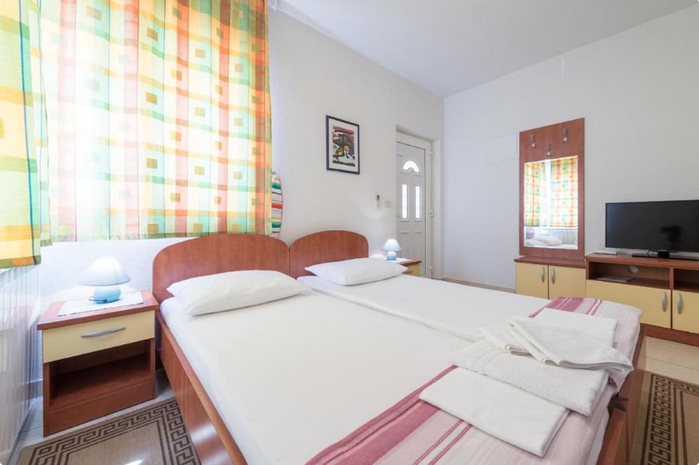 Studio (Deluxe Studio Apartment (2 Adults)) photo 2