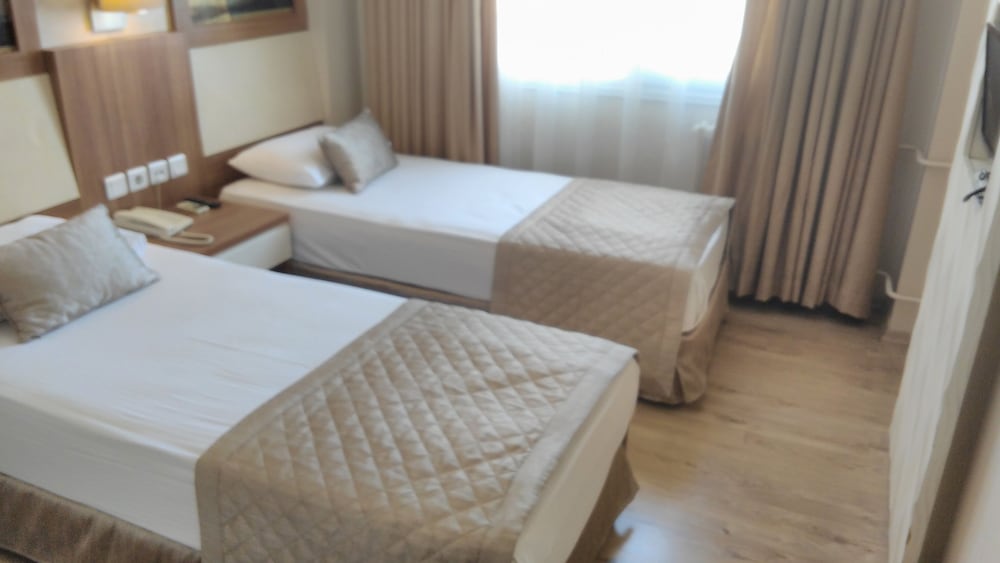 Family Room, 2 Bedrooms
