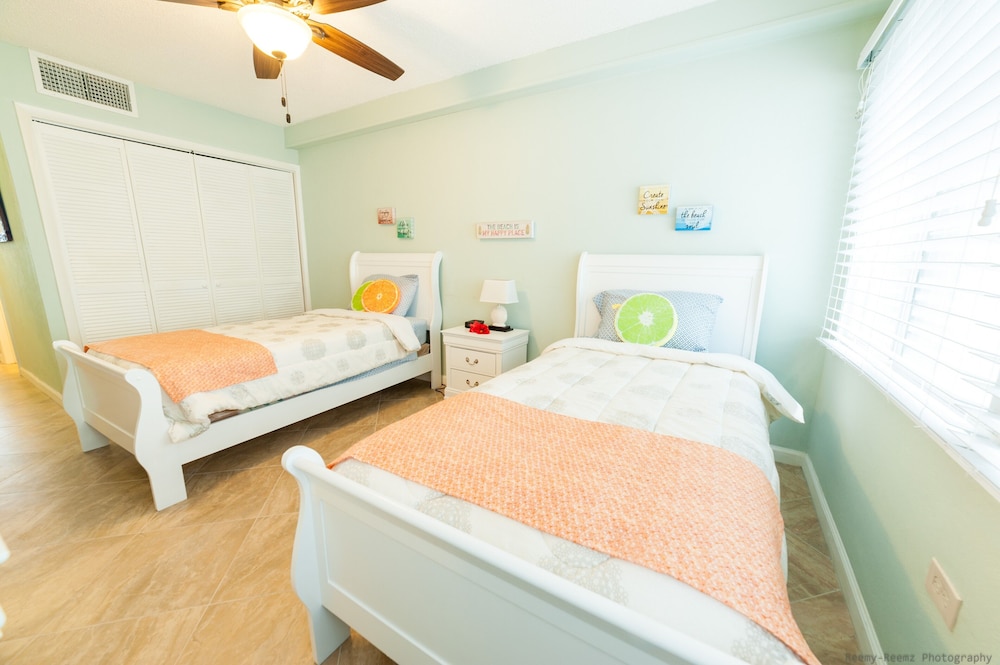 Basic Condo photo 1