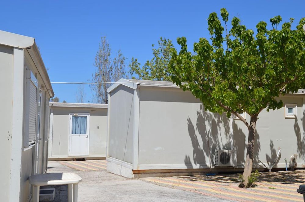 Mobile Home - Photo 12