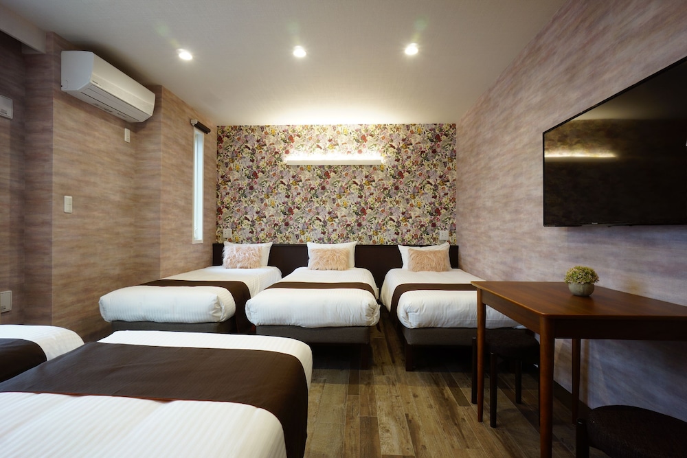 Deluxe Room for 5 People