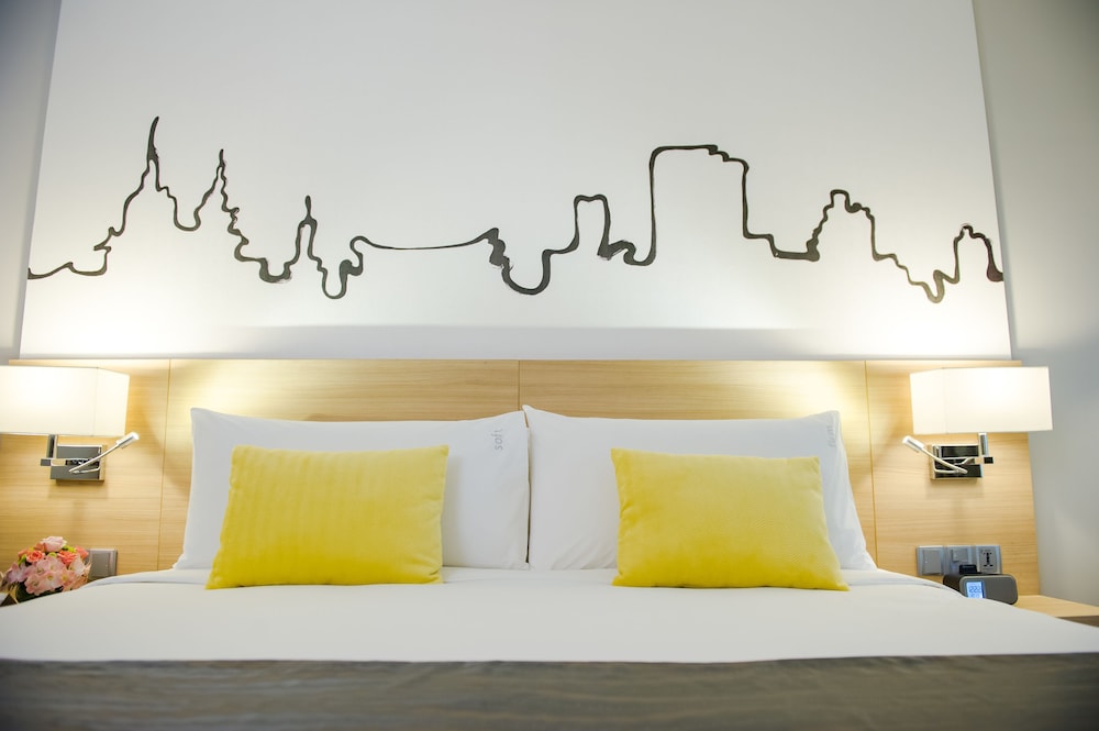 Standard Room, 1 King Bed, Non Smoking, City View