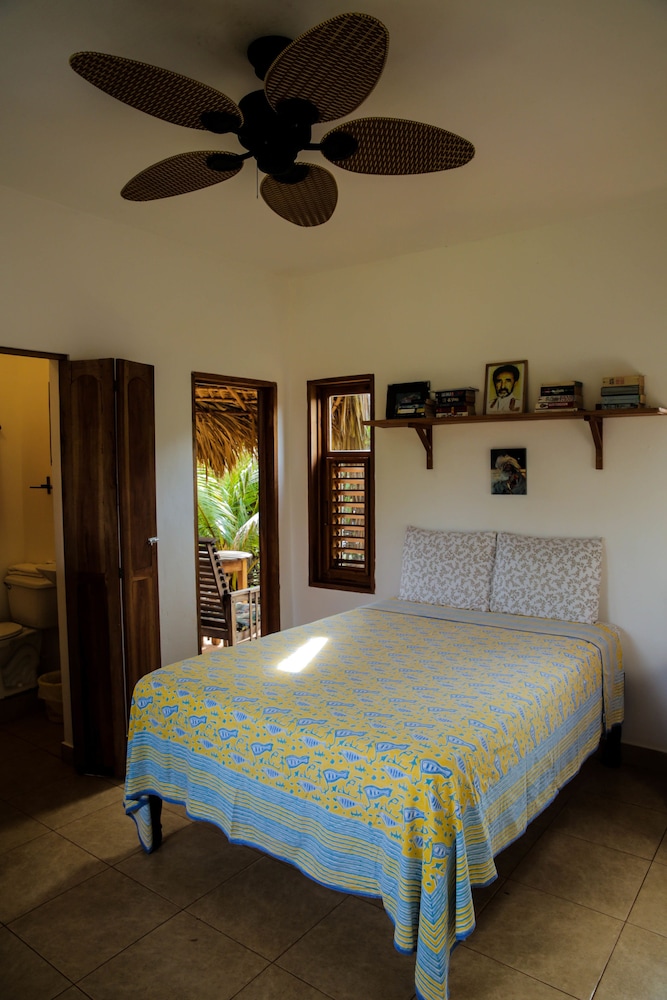 Double Room, 1 Queen Bed photo 1