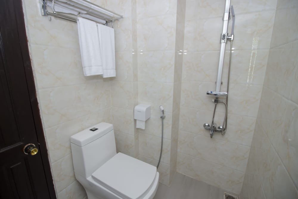 Deluxe Twin Room photo 3