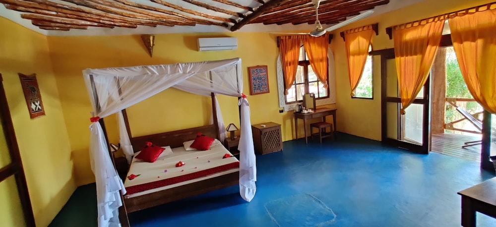 Junior Suite, Ocean View, Sea Facing (n 7)