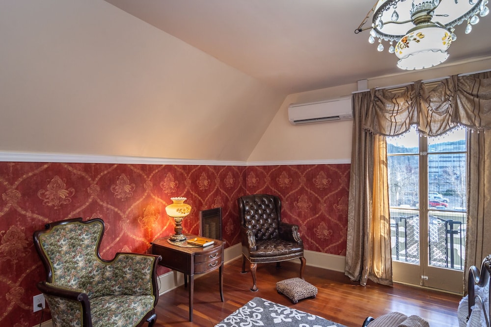 Traditional Room, 1 Double Bed, Terrace, City View photo 3