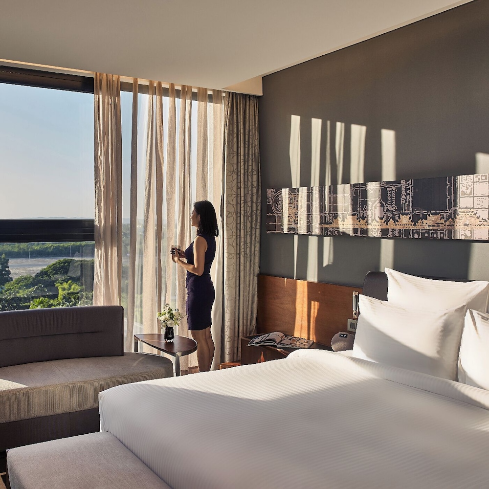 Deluxe Suite photo 2