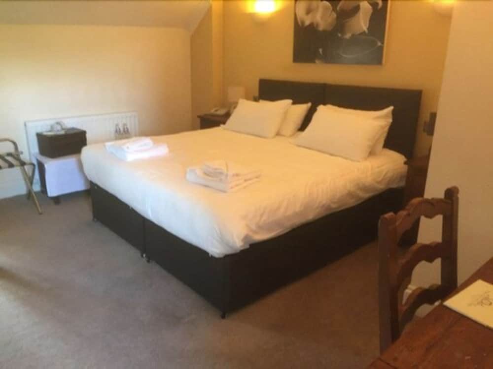 Basic Double Room photo 2