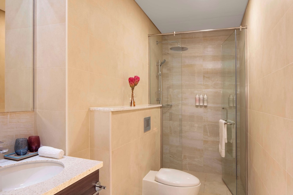 Apartment, 2 Bedrooms, Sea View thumbnail 6