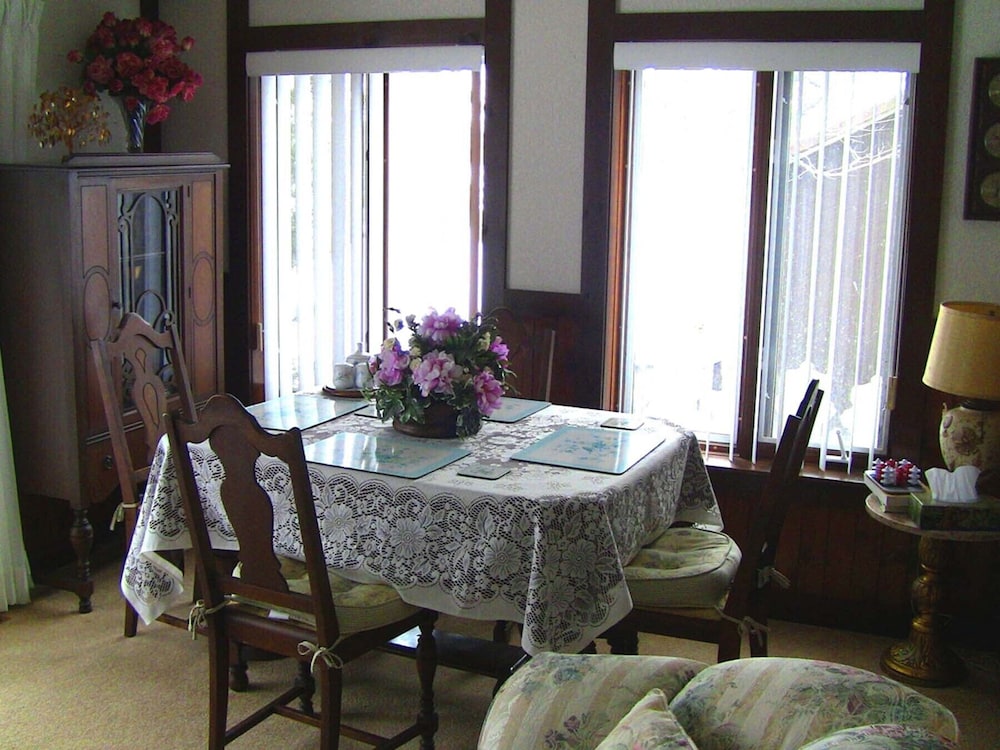 Apartment, 1 Bedroom, Ground Floor photo 2
