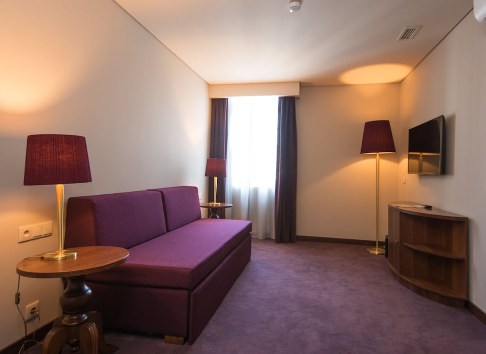 Suite (2 adults + 2 children)