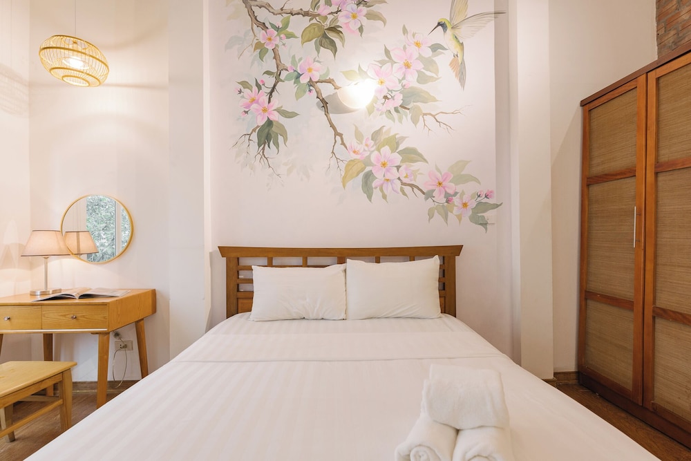 Superior Double Room, City View