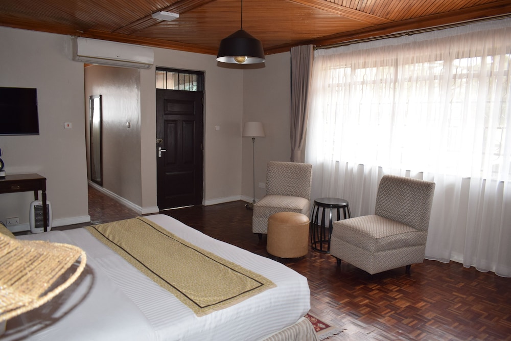 Executive Suite photo 2