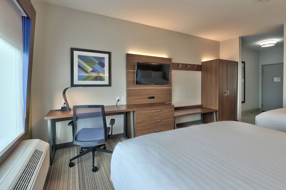 Standard Room, 2 Twin Beds, Accessible photo 3