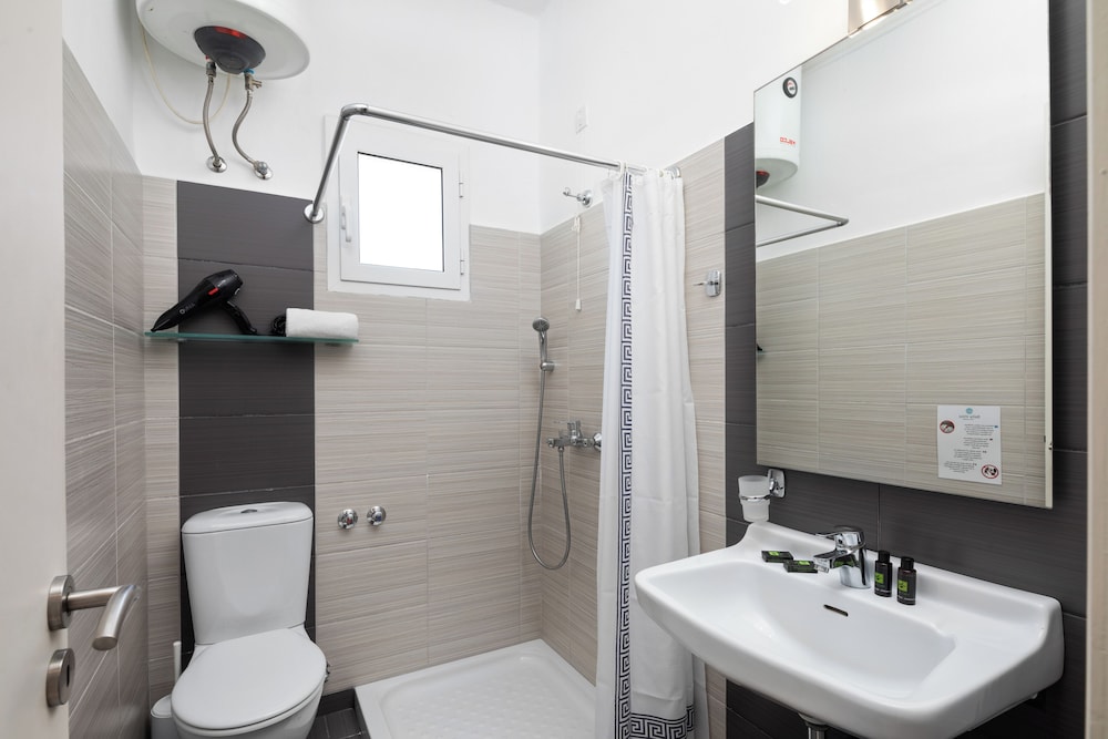 Classic Double or Twin Room, Balcony - Photo 9