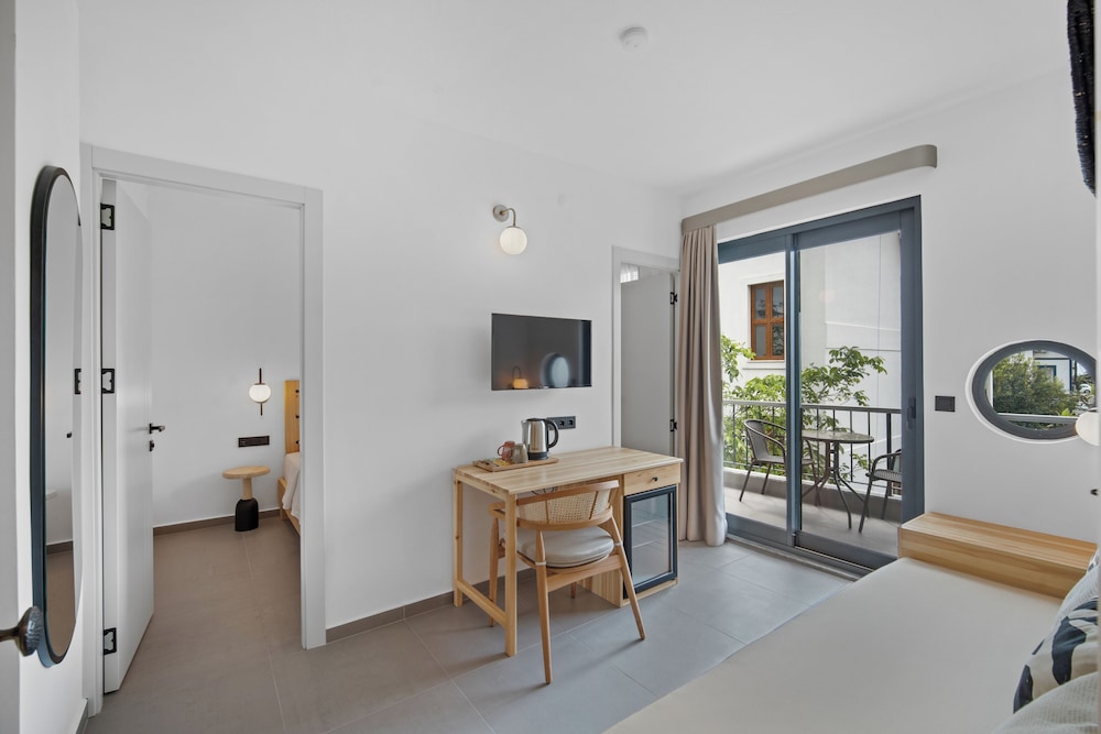 Deluxe Triple Room, 1 Bedroom photo 3