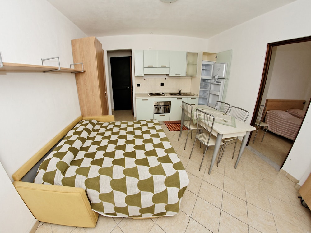 Apartment photo 1