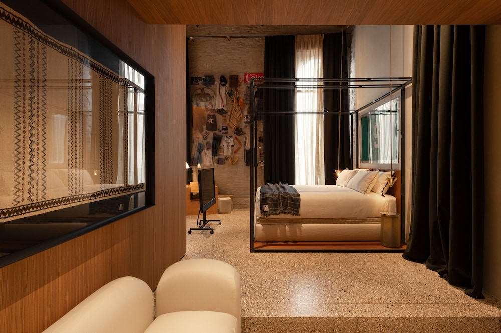 Postvenetian Family Loft
