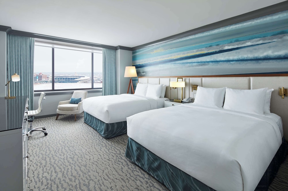 Deluxe Room, 2 Queen Beds (Landmark View) - Photo 4