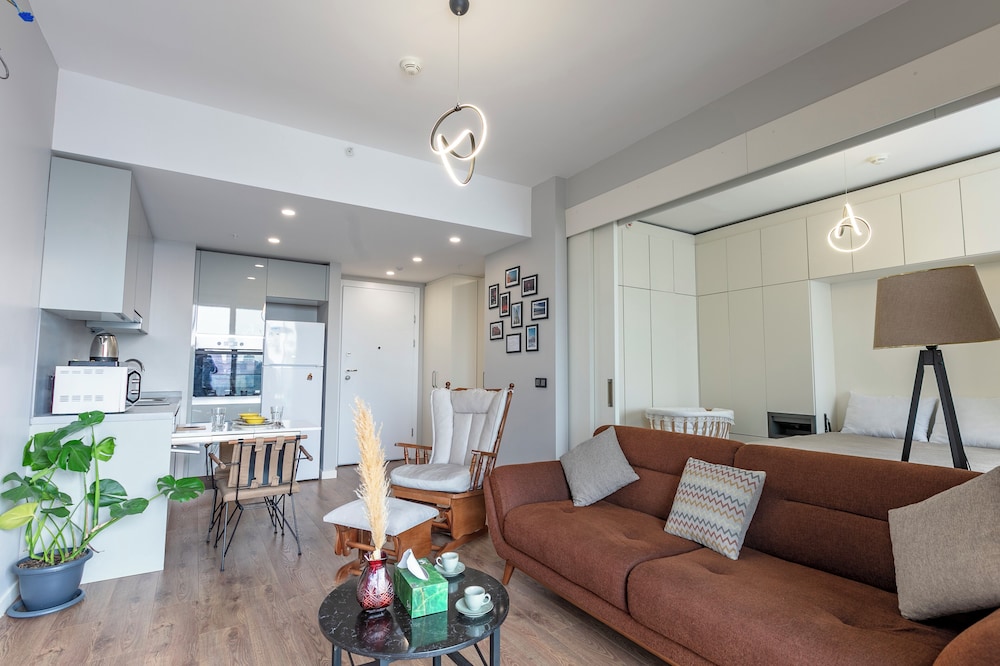 Lux Residence in High Floor  with a balcony photo 1
