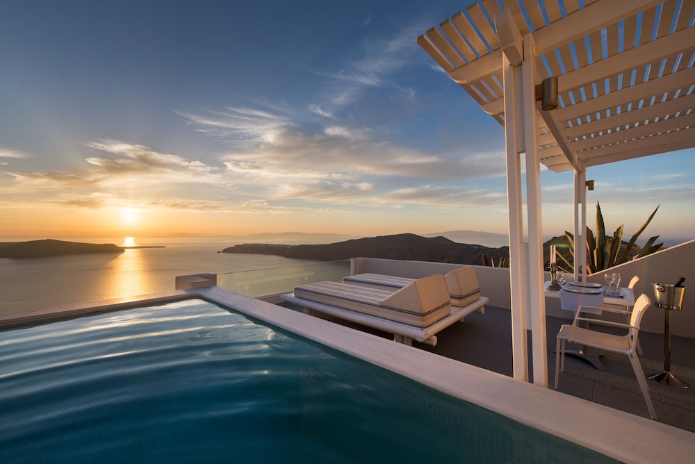 Deluxe Suite, Private Pool, Caldera & Sea View