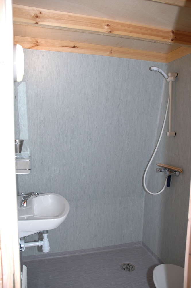 Luxury Cabin, 1 Bedroom photo 3